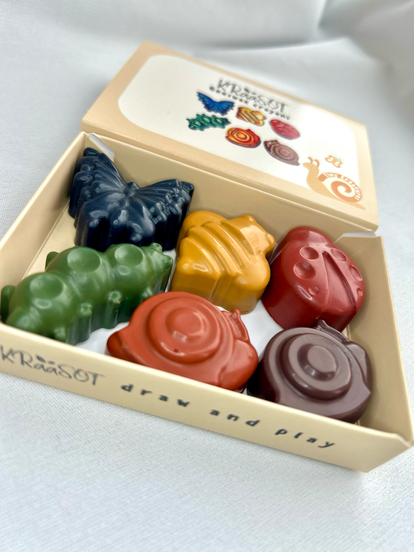 TINY CREATURES - Bišu Vaska Krītiņi / Beeswax Crayons