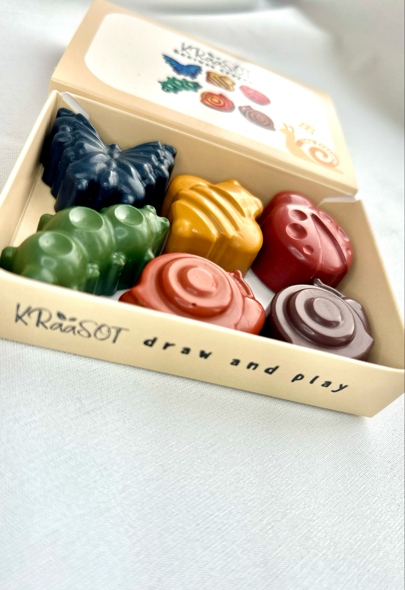 TINY CREATURES - Bišu Vaska Krītiņi / Beeswax Crayons